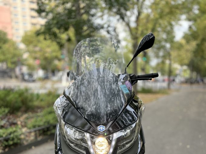 PIAGGIO X10 125 ABS ASR 4