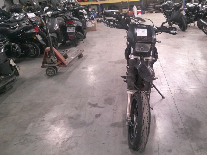 SUZUKI DR 650 4
