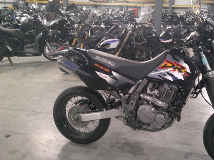 SUZUKI DR 650 4