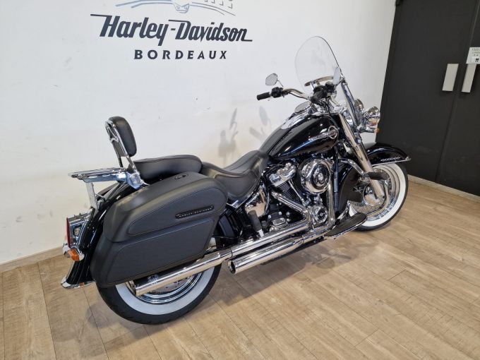 HARLEY-DAVIDSON SOFTAIL DELUXE 1745 4