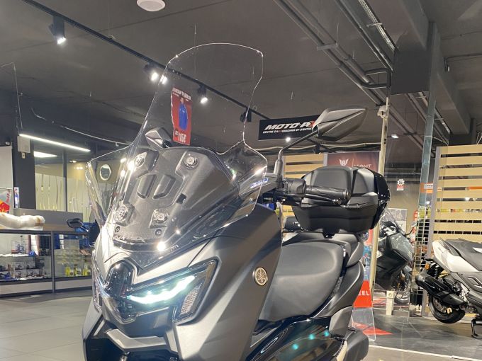 YAMAHA NMAX 125 4