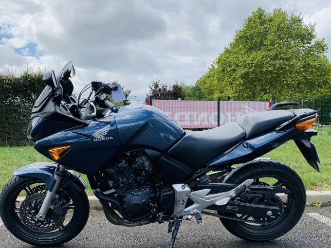 HONDA CBF 600 S 4
