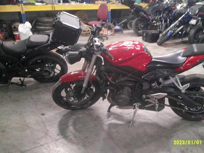 TRIUMPH Street Triple 660 4