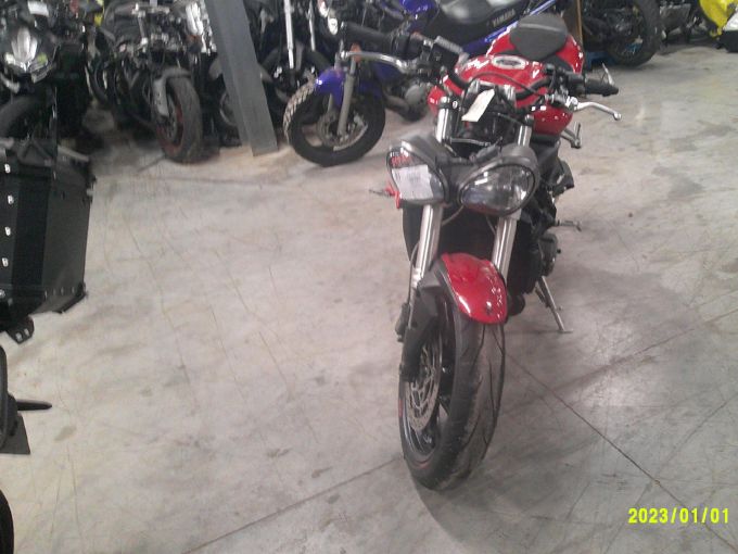 TRIUMPH Street Triple 660 4