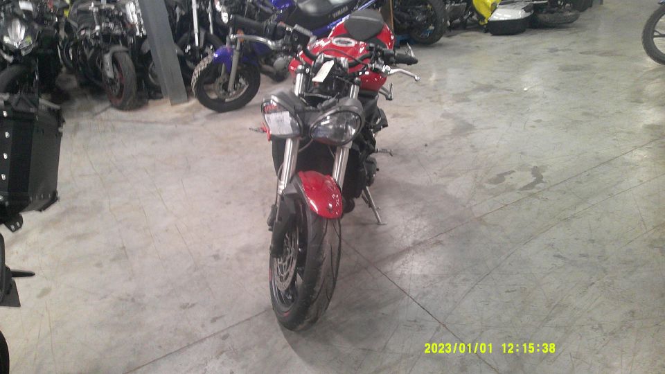 TRIUMPH Street Triple 660 4