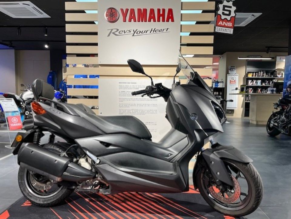 YAMAHA XMAX 300 4