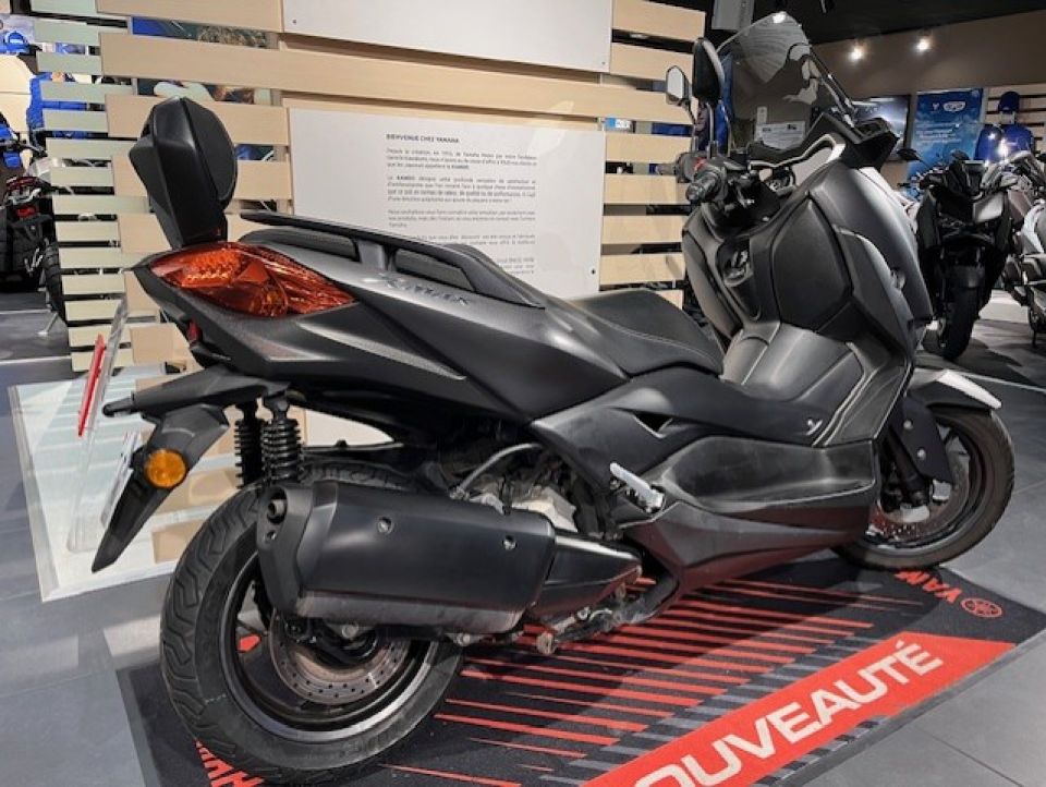 YAMAHA XMAX 300 4