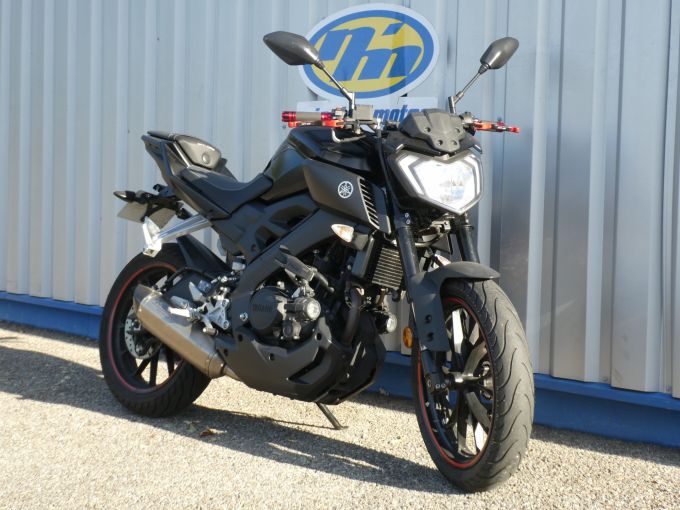 YAMAHA MT-125 ABS 4