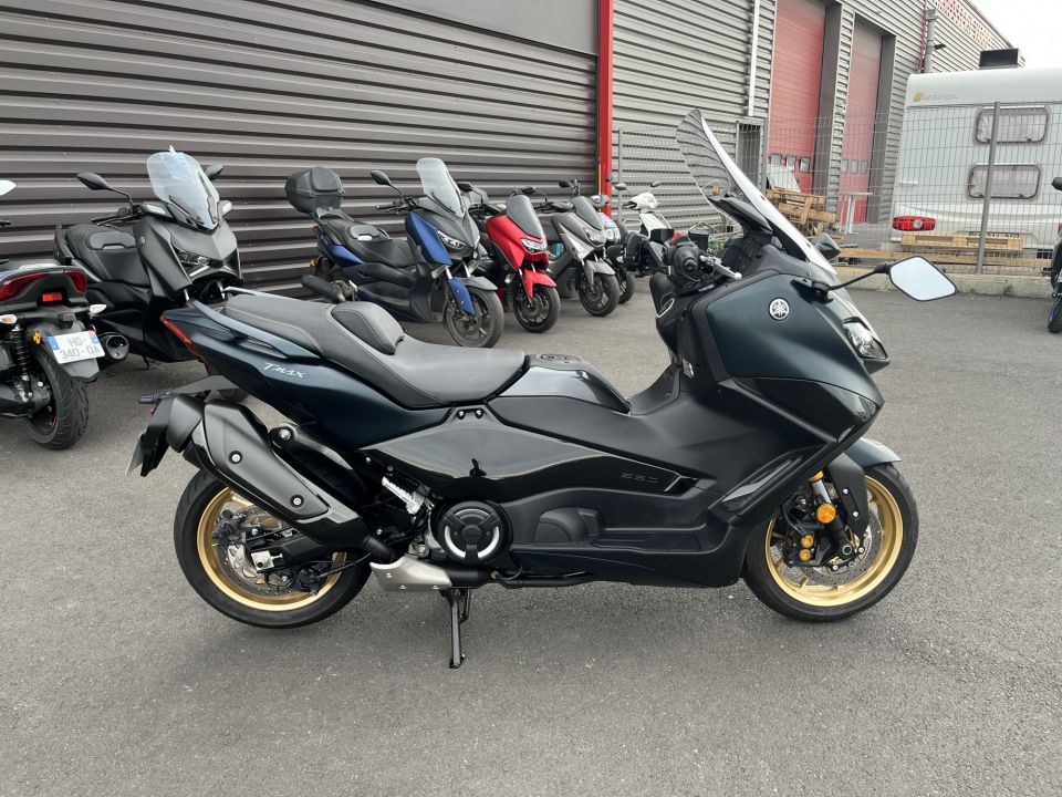 YAMAHA XP T-MAX 560 TECH MAX 4