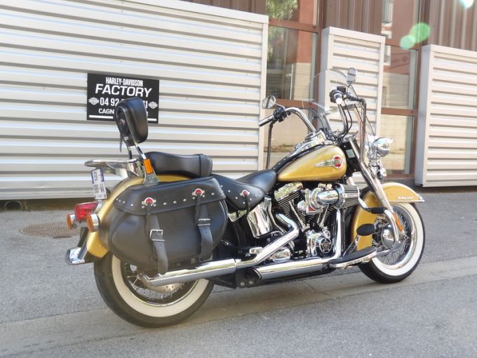 HARLEY-DAVIDSON SOFTAIL HERITAGE 1690 4