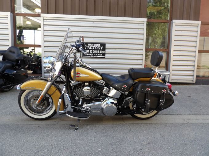 HARLEY-DAVIDSON SOFTAIL HERITAGE 1690 4