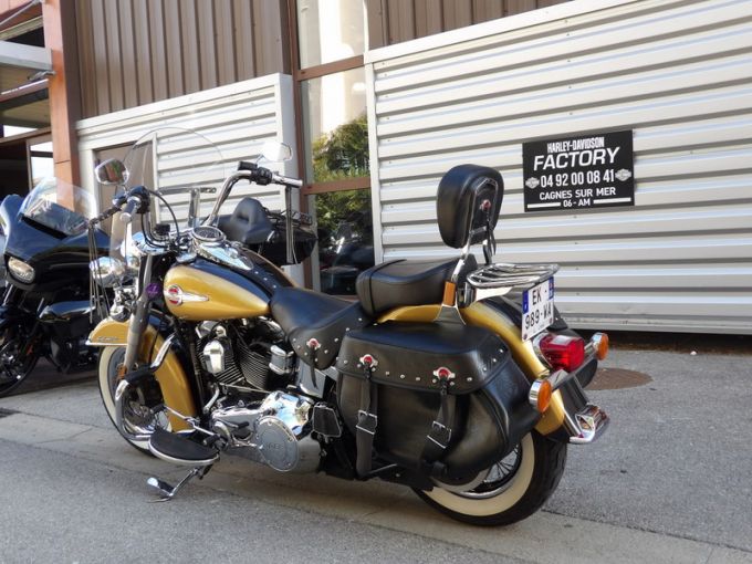 HARLEY-DAVIDSON SOFTAIL HERITAGE 1690 4