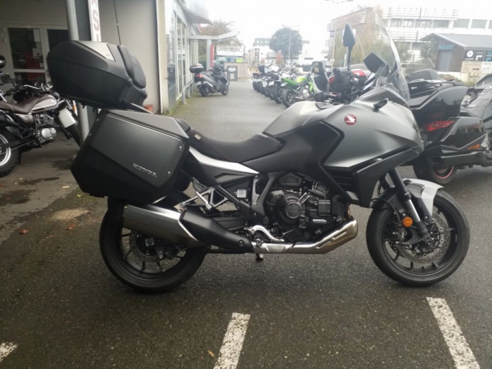 HONDA NT1100 DCT 4