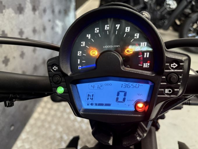 KAWASAKI VULCAN 650 S 4