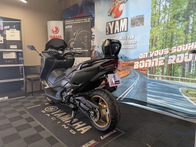 YAMAHA XP T-MAX 560 TECH MAX 4