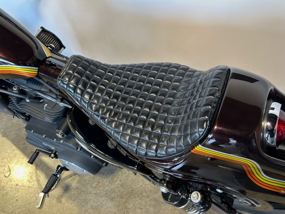 HARLEY-DAVIDSON SPORTSTER 883 N 4