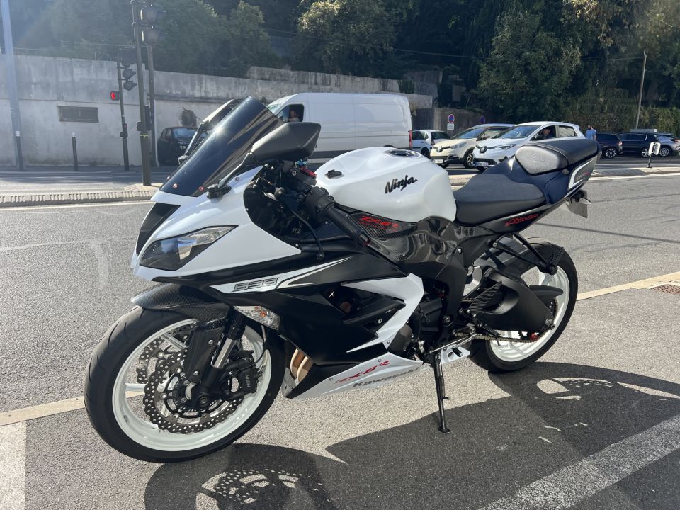 KAWASAKI ZX-6R 636 4