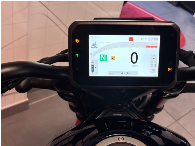 HONDA CMX1100 Rebel DCT 4