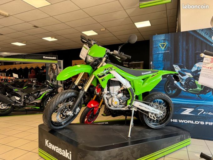 KAWASAKI KX 4