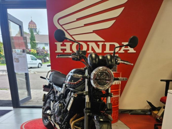 KAWASAKI Z 650 RS 4