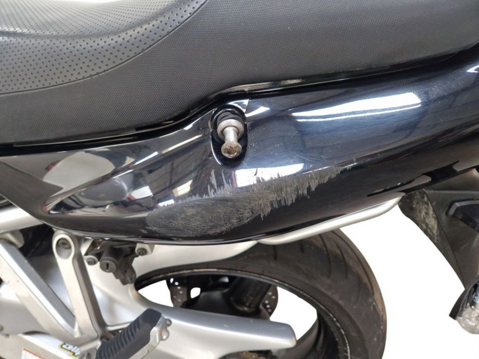 SUZUKI GSF 1200 N BANDIT 4