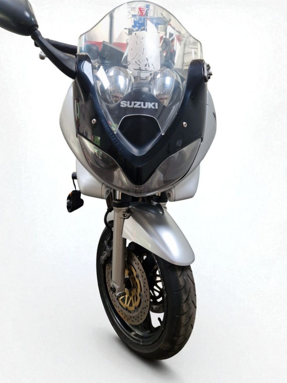 SUZUKI GSF 1200 N BANDIT 4