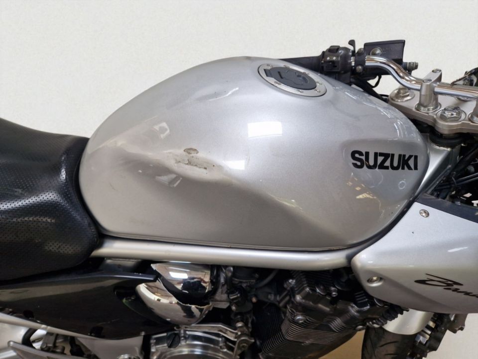 SUZUKI GSF 1200 N BANDIT 4