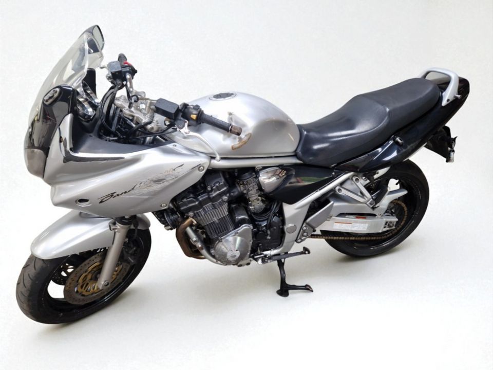 SUZUKI GSF 1200 N BANDIT 4