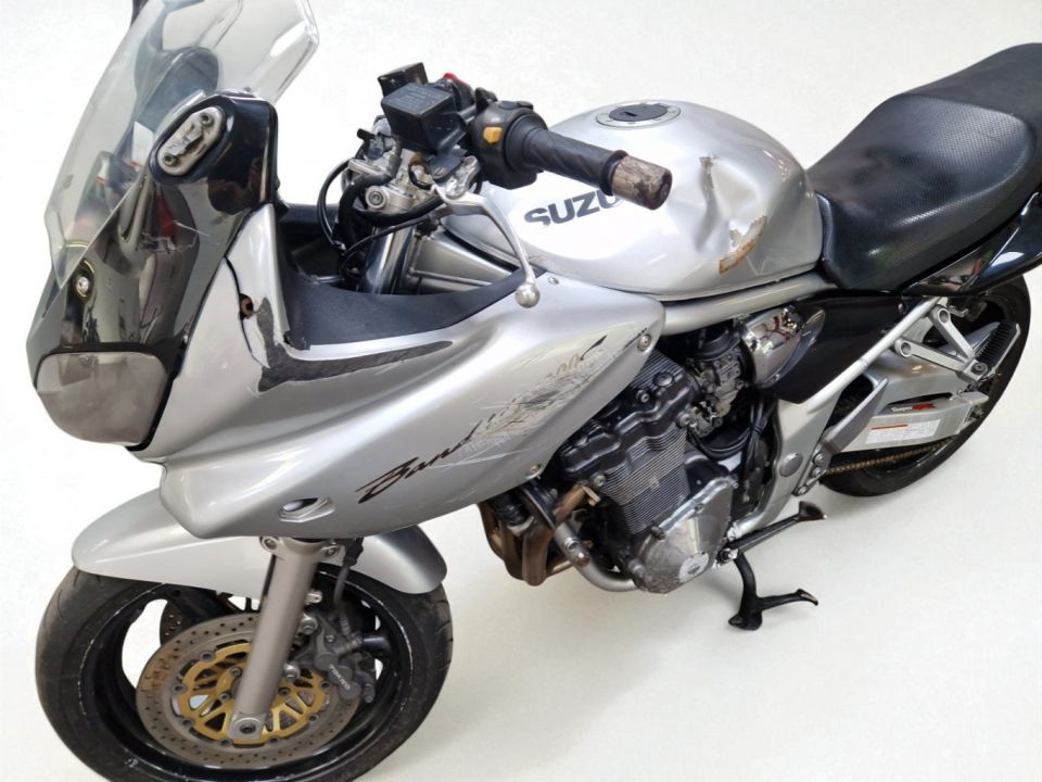 SUZUKI GSF 1200 N BANDIT 4