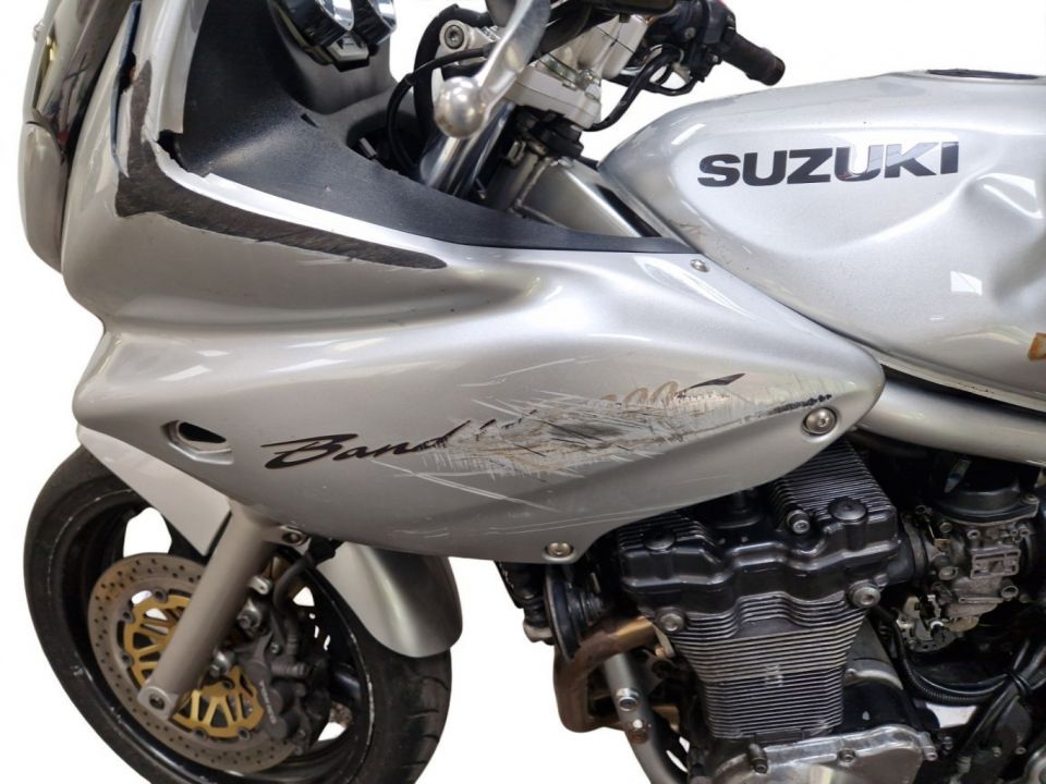SUZUKI GSF 1200 N BANDIT 4