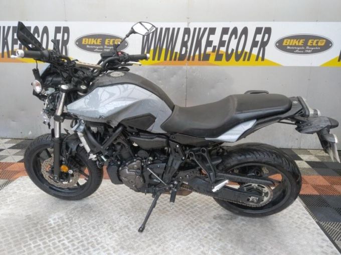 YAMAHA TRACER 7 4