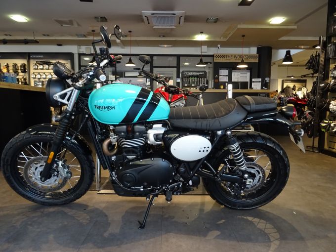 TRIUMPH SCRAMBLER 900 4