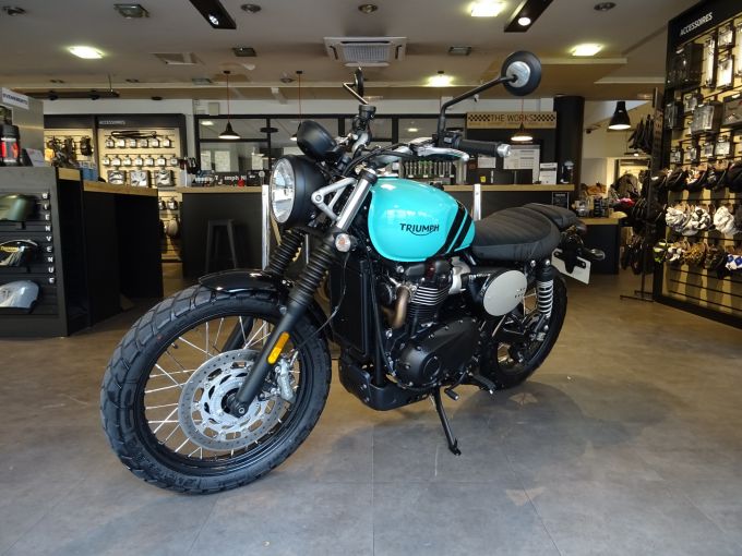 TRIUMPH SCRAMBLER 900 4