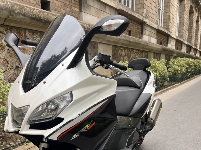 APRILIA SRV 850 ABS 4
