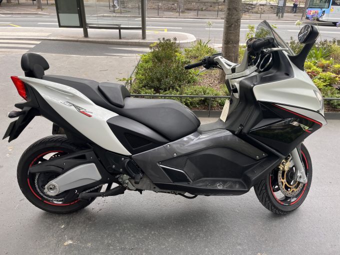 APRILIA SRV 850 ABS 4