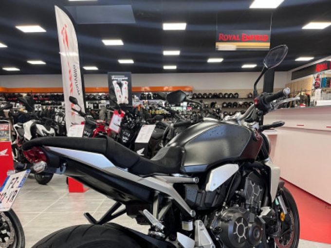 HONDA CB1000R 4