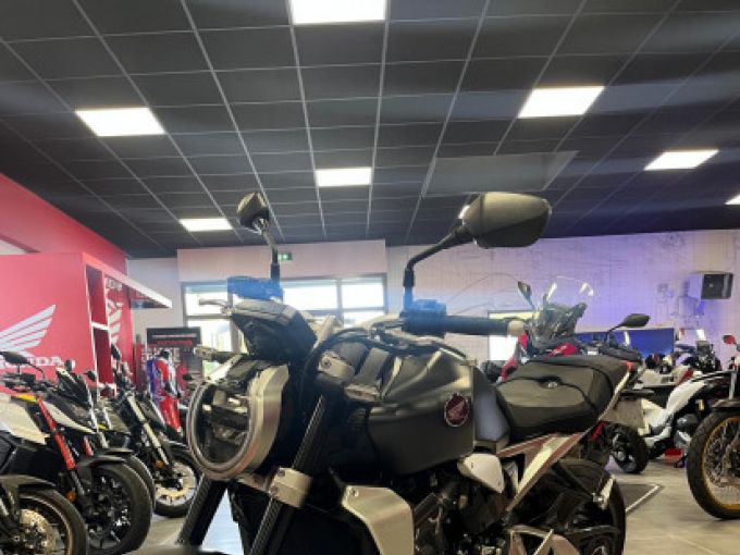 HONDA CB1000R 4