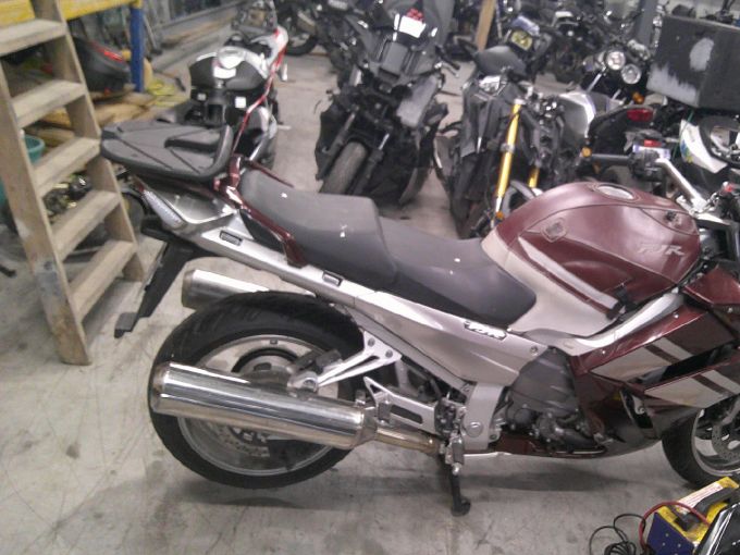 YAMAHA FJR 1300 4