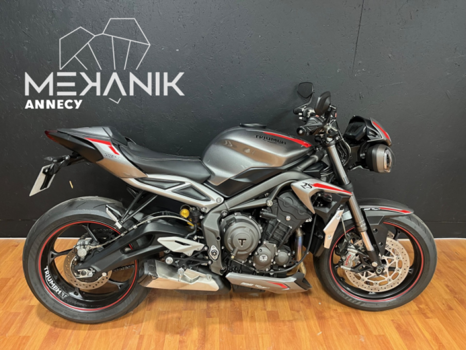TRIUMPH STREET TRIPLE RS 4