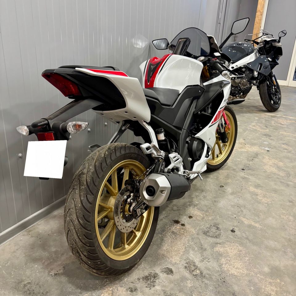 YAMAHA R125 World GP 60th Anniversary 4