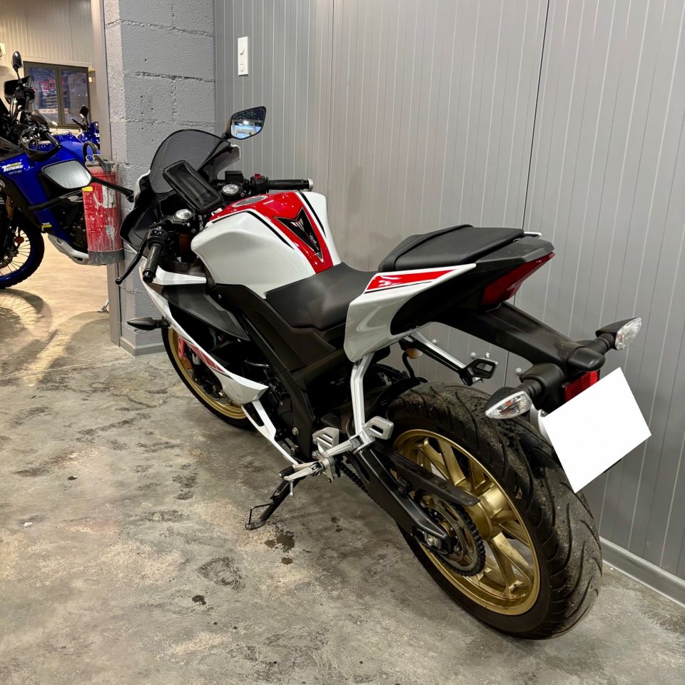 YAMAHA R125 World GP 60th Anniversary 4