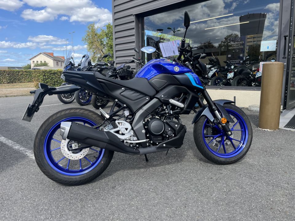 YAMAHA MT-125 ABS 4