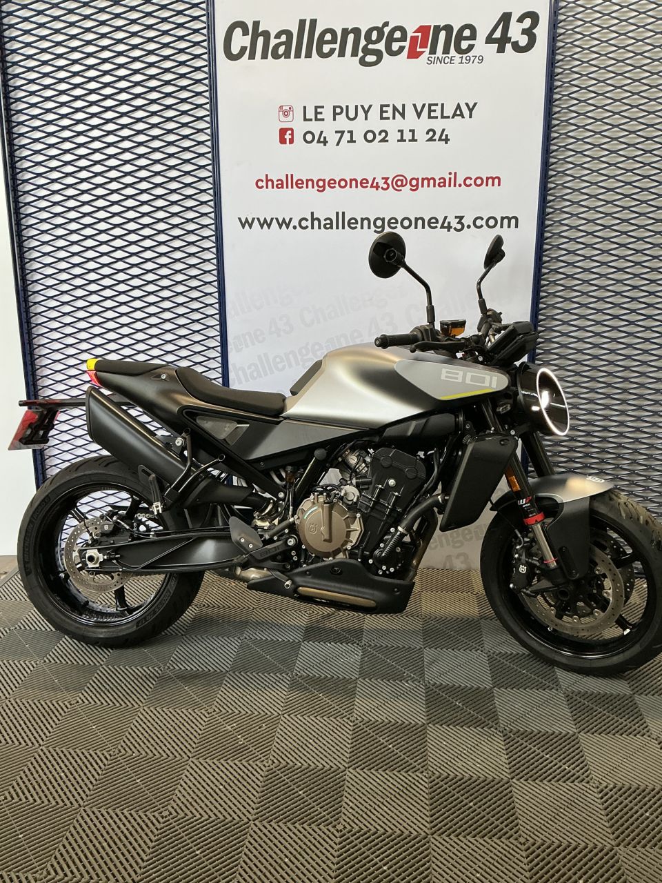 HUSQVARNA 801 vitpilen l 4