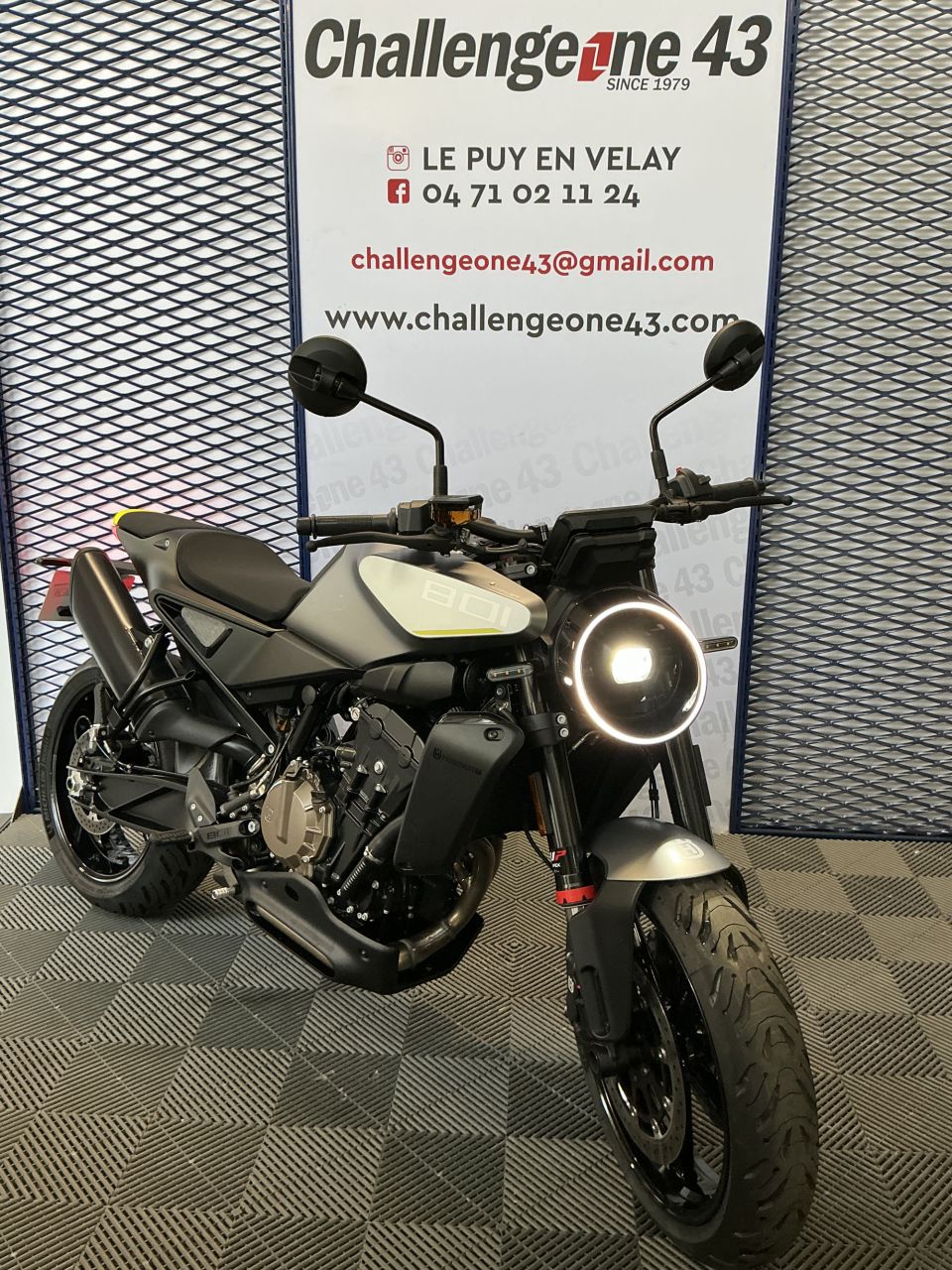 HUSQVARNA 801 vitpilen l 4