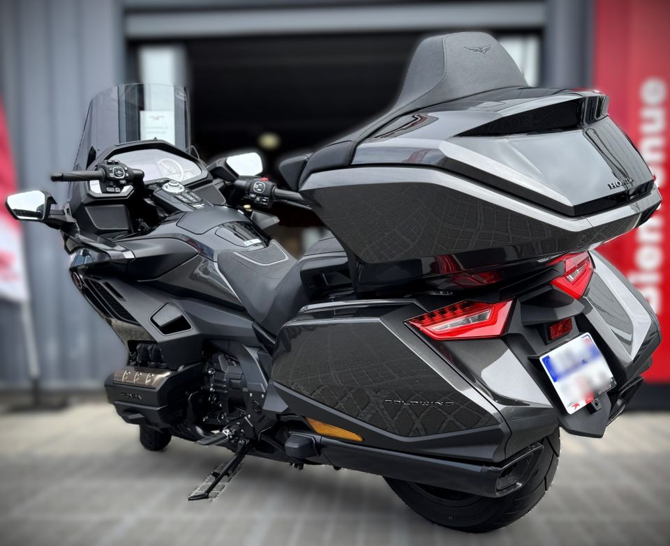 HONDA GL 1800 GOLDWING AIR BAG GPS 4