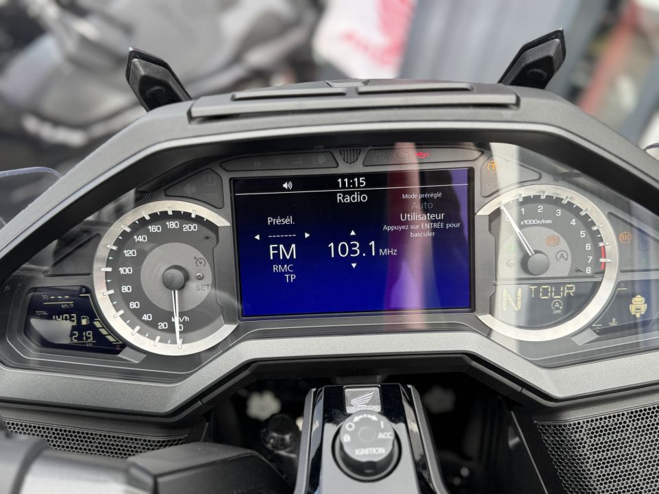 HONDA GL 1800 GOLDWING AIR BAG GPS 4