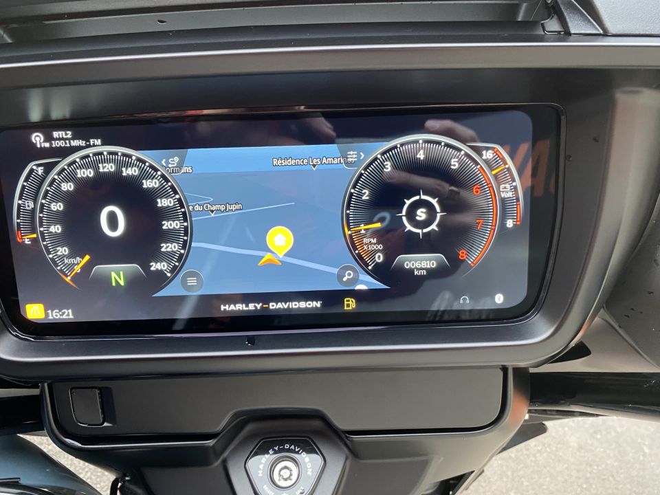 HARLEY-DAVIDSON TOURING STREET GLIDE 1923 4