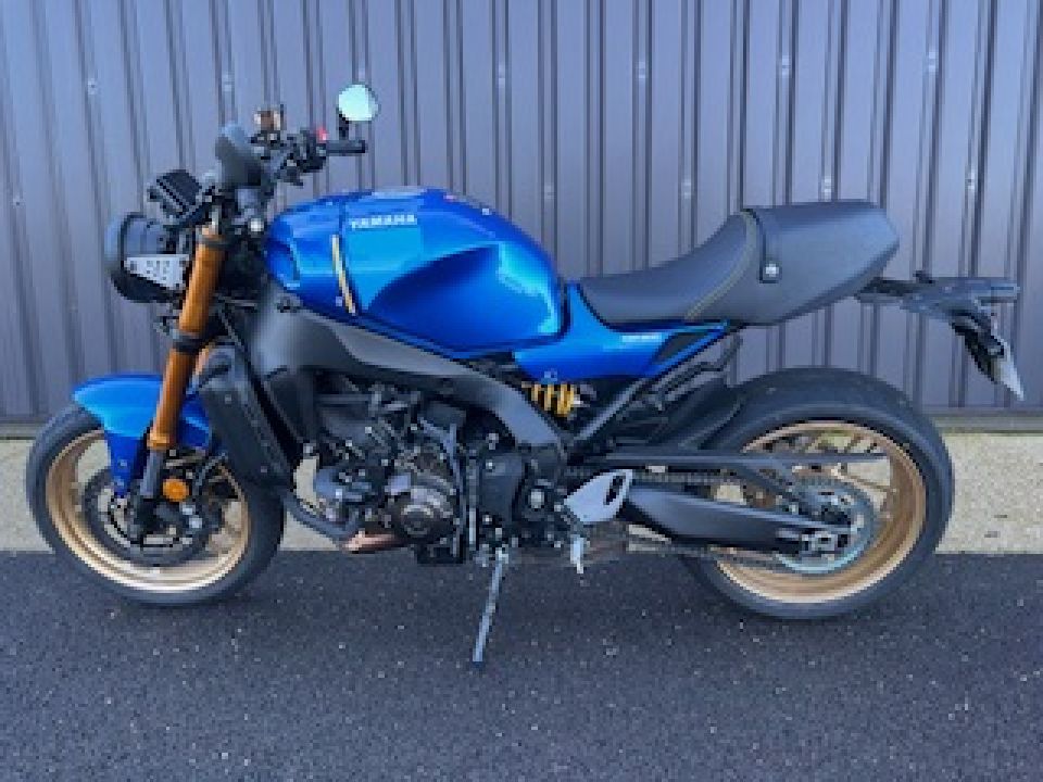 YAMAHA XSR 900 4