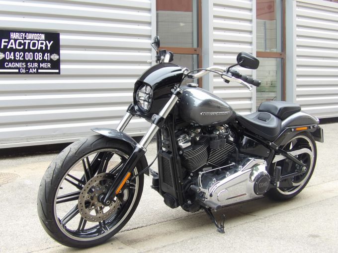 HARLEY-DAVIDSON SOFTAIL BREAKOUT 1868 4