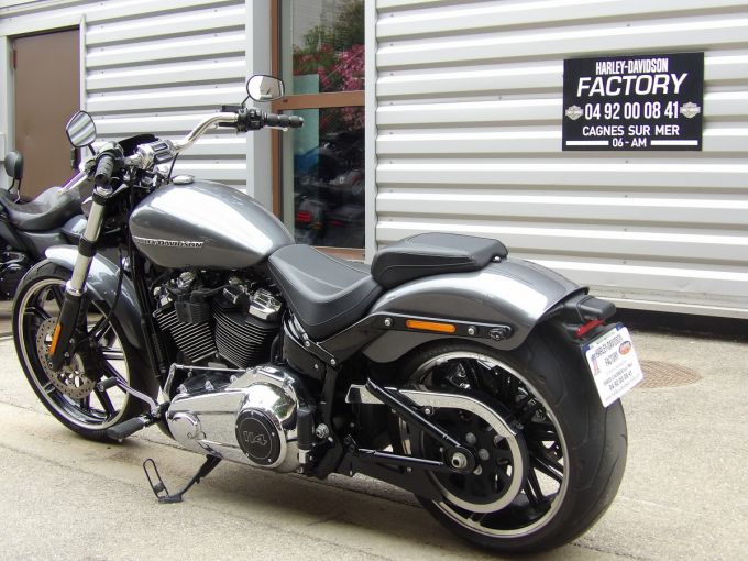 HARLEY-DAVIDSON SOFTAIL BREAKOUT 1868 4